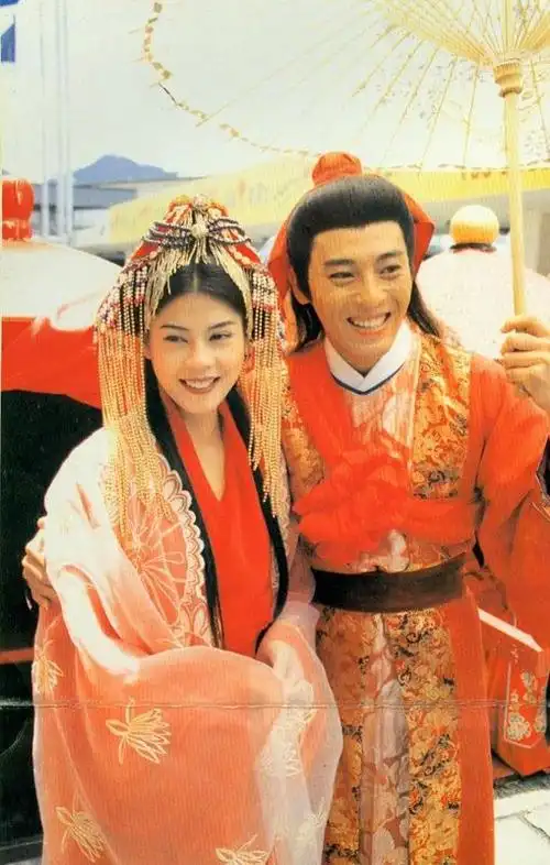 梁艺龄吕颂贤笑傲江湖吕颂贤剧照吕颂贤梁艺龄笑傲江湖梁艺龄笑傲江湖