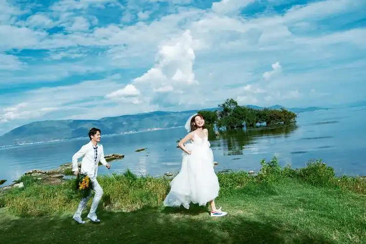 丽江外景婚纱摄影哪家好外景婚纱影楼推荐