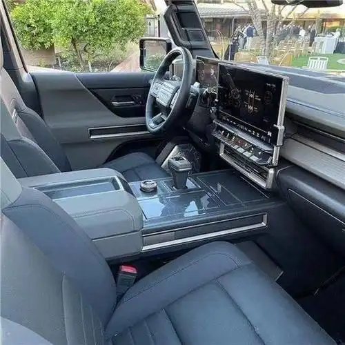 2024款悍马ev全新一代纯电车操控性极佳