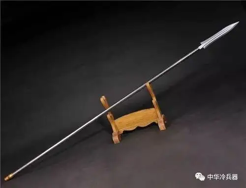 被称为冷兵器之王能在诸器中克敌制胜古代长枪真的有这么强吗