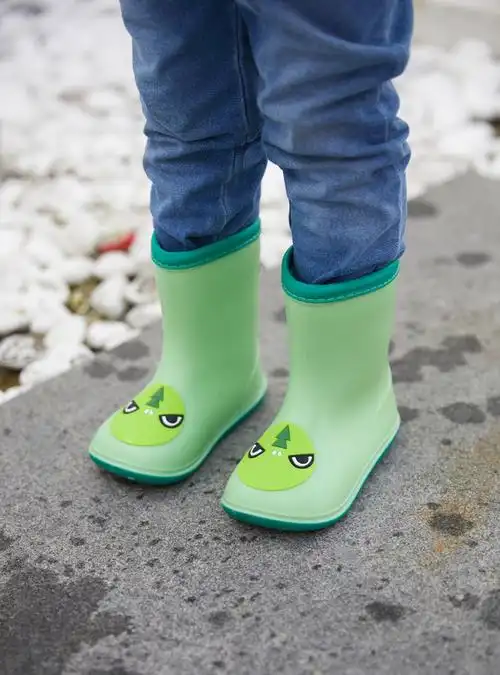 儿童雨衣雨鞋套装男女童可爱胶鞋幼儿学生水鞋小孩防滑宝宝雨靴 黄鸭