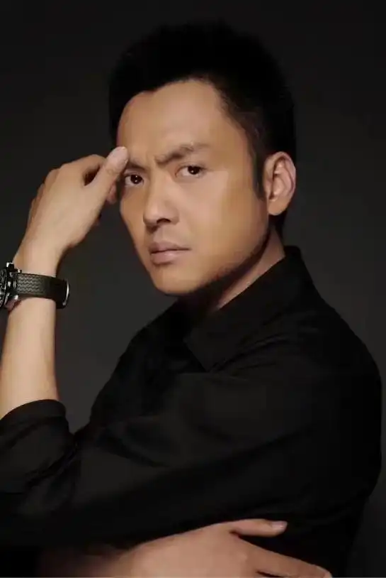 朱宏嘉  实力派演员 《还珠格格》萧剑扮演者   商演,代言 - 抖音