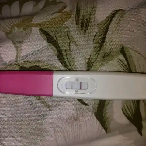 为什么验孕棒验出来的第二条杆不明显这是什么情况