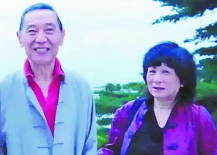 婚姻不幸,与子决裂,因车祸无法弹琴,始终自认中国人——傅聪_傅雷