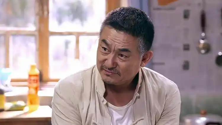 马向阳下乡记:二叔一个村民diss新书记,还真把自己当回事儿