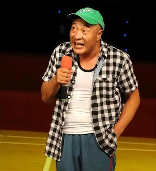 不突出的他,出人意外地火了一把甚至至今为止很多观众都不知道"赵四"