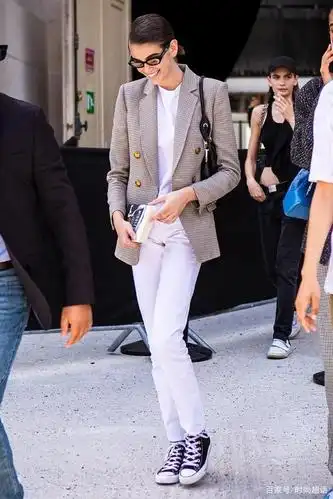 匡威的出镜率太高了,原来明星和你只差一双帆布鞋!