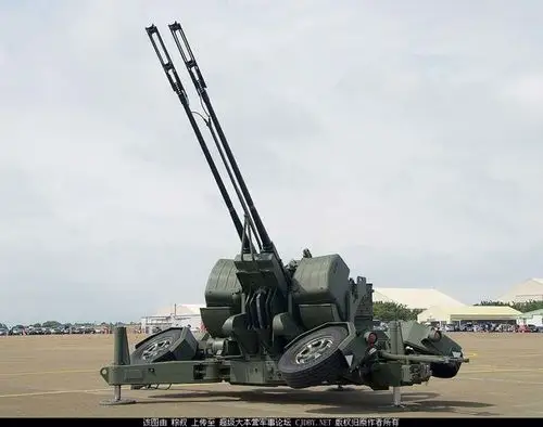 求科普厄利孔的几款机炮-陆军版-超级大本营军事论坛-最具影响力军事