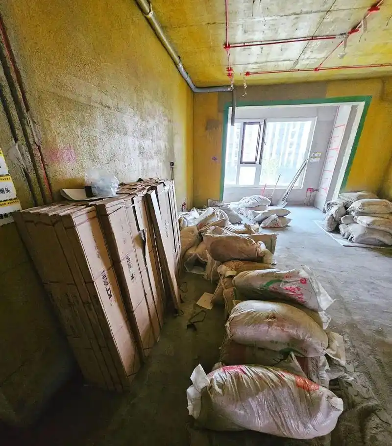 装修记录7.铺贴瓷砖