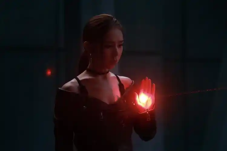 邓紫棋×终结者