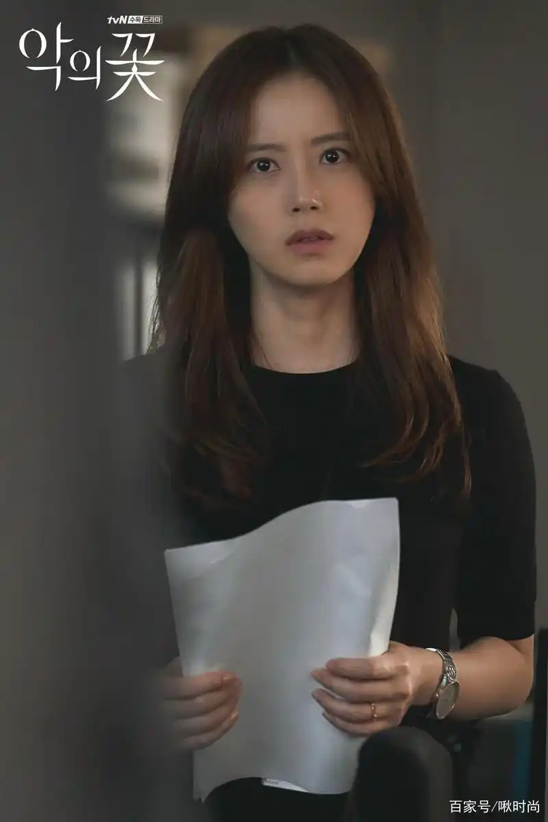 文彩元出道十几年,怎么颜值"只增不减"?