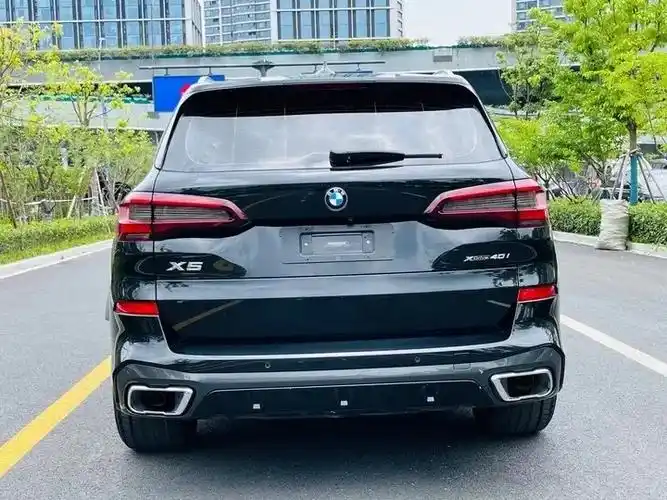 宝马x5(进口)2021款xdrive4.宝马x5(进口)2 - 抖音