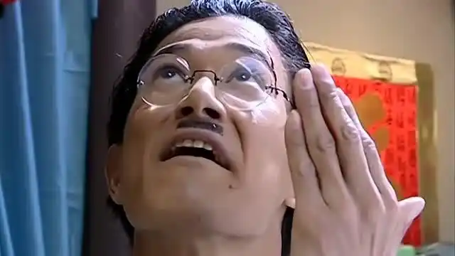 小兵张嘎:嘎子和乐乐吵架,却打碎玻璃伤了鬼子斋藤,最后叫来军队