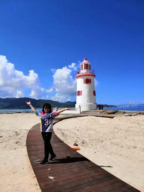 惠东亚婆角度假村位于惠东稔山镇亚婆角,地处于惠州市惠东县以东南20