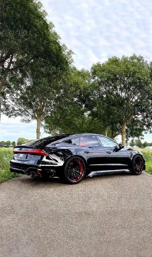 奥迪rs7西装暴徒我我非常喜欢的车看见他的灯我就爱上了他