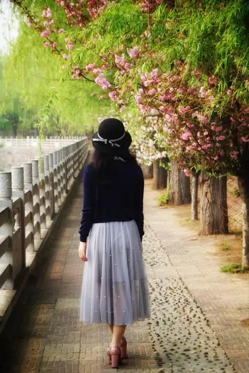 花事·樱花树下