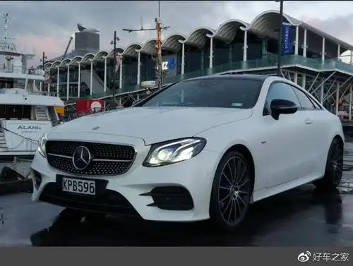 奔驰e400 双门跑车,你值得拥有!顶级配置
