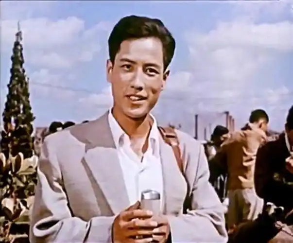 "上影三冯"冯喆冯奇冯笑,主演《铁道游击队》,常被误为三兄弟