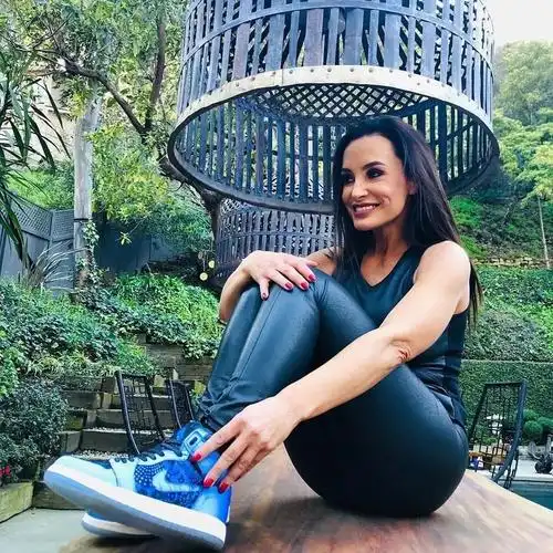 lisaann熟女界的王者一己之力震动美国政坛的女人