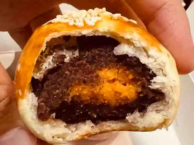 十三不靠·球酥点心(台东步行街店)-"在台东步行街上,位置比较好找.