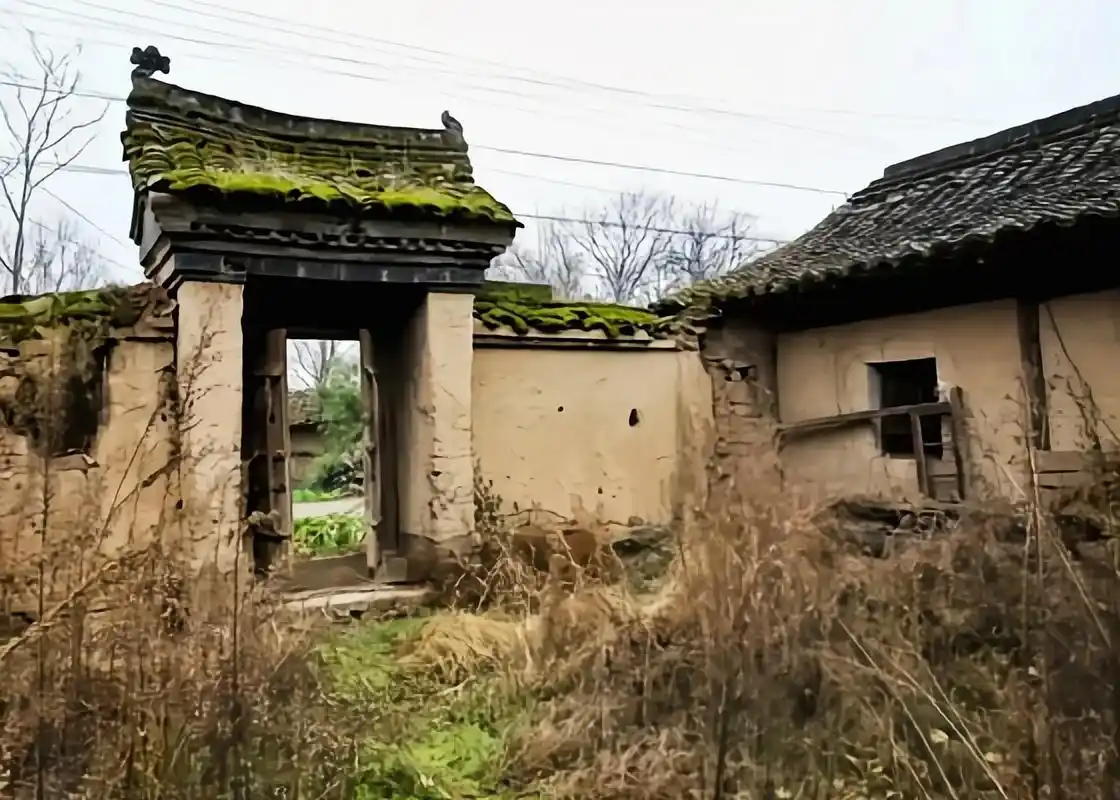 朋友们你们是否还记得自己家的老房子吗?在上世纪八十年代 - 抖音