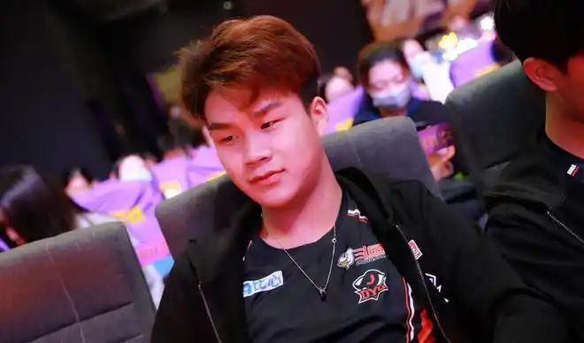 dyg挂牌清清不成熟的俱乐部管理终将毁掉冠军战队