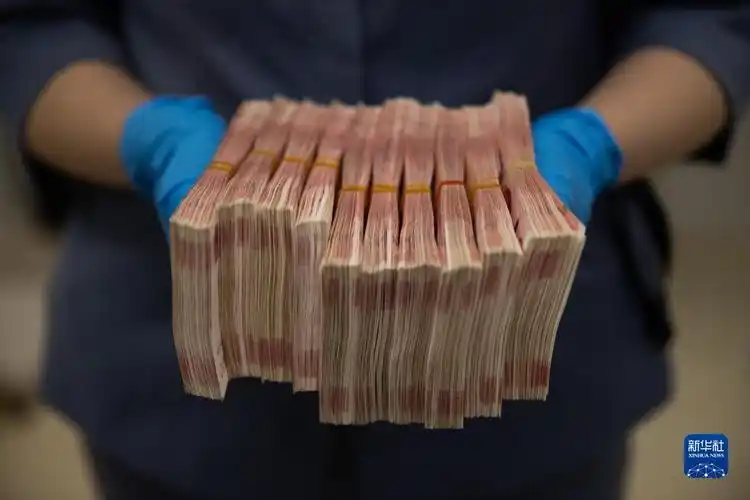 疫情防控下 一张人民币的别样"旅程"_时图_图片频道_云南网