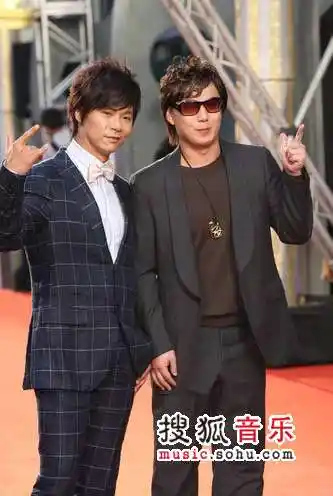 第十九届台湾金曲奖现场 萧煌奇和准歌王杨培安