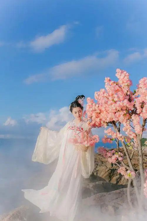 香港中文大学校花唯美动人古风写真图片