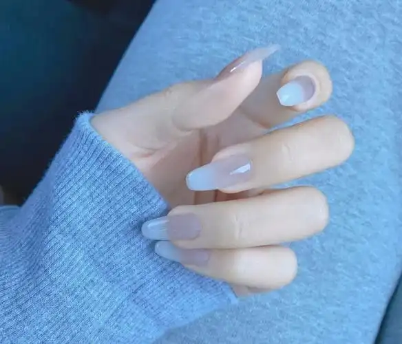 小胖手显瘦的美甲款式,手不好看美甲来凑,优雅纤细不浮夸