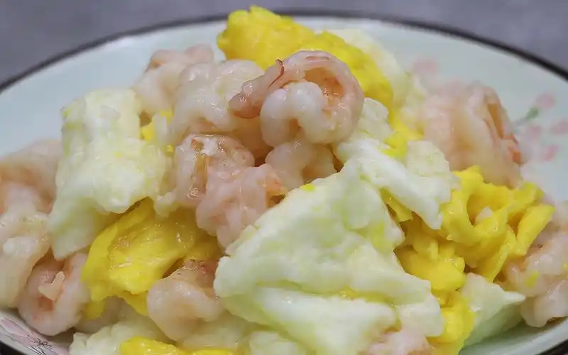 很多人不会炒虾仁,大厨教你做芙蓉虾球,鸡蛋鲜嫩爽滑,虾肉脆爽_哔哩