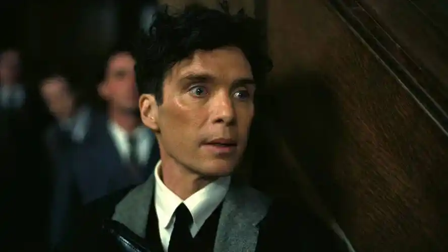 《奥本海默》诺兰:奥斯卡最佳导演对我意义重大_认可_电影_基里