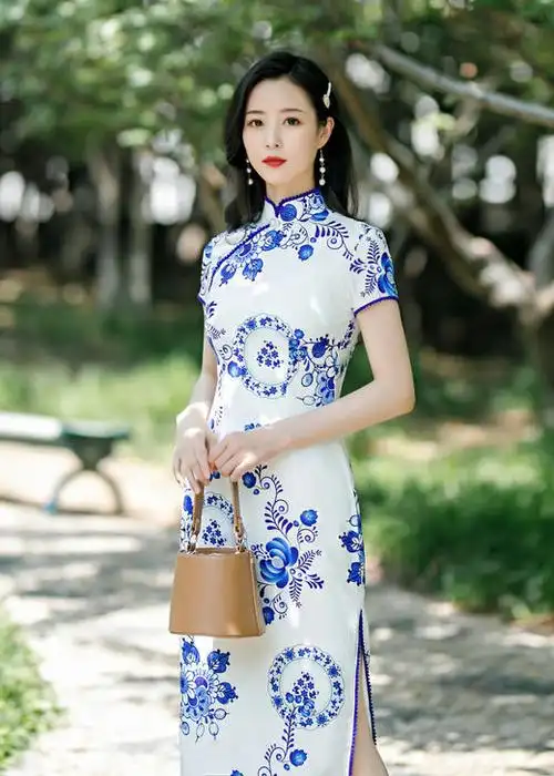 syk-18 青花瓷旗袍2020款中国风复古中式显瘦演出走秀提花棉双层旗袍