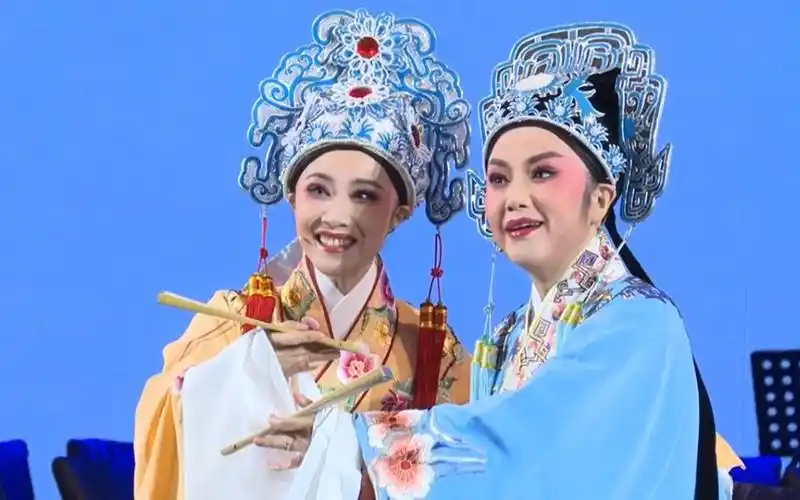 越剧选段梁祝十八相送2019何占豪古筝作品国际大赛开幕典礼