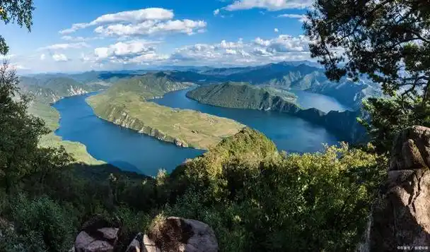 鸭绿江风景名胜区:独特的自然风光与人文景观