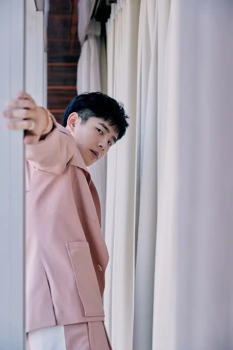 五月暂无行程安排,静待未来与刘昊然银幕上再相遇祝大家节日快乐.