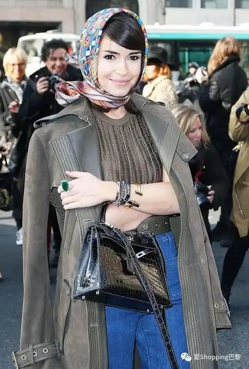 每平米3000元的爱马仕丝巾,戴多少次能够本?