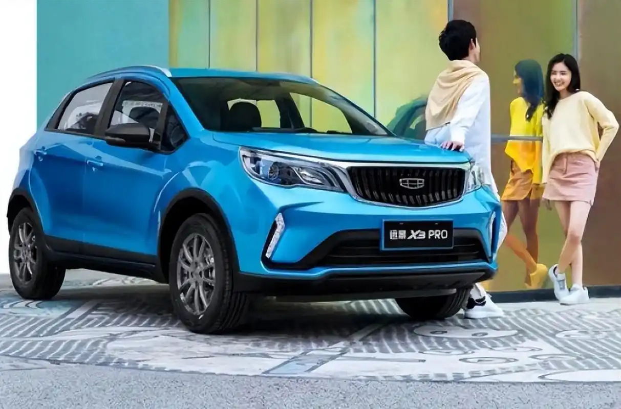 不想买"小电车"?盘点5万左右燃油代步车,油耗不高没旅程焦虑