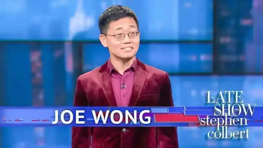 下周六央视知名主持人黄西脱口秀来文登