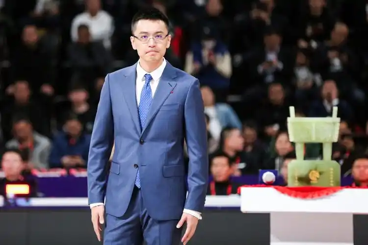 辽宁男篮前主帅杨鸣:已和平解除婚姻关系_运动家_澎湃新闻-the paper