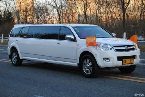 长城哈弗派加长礼宾车白色特漂亮巨板