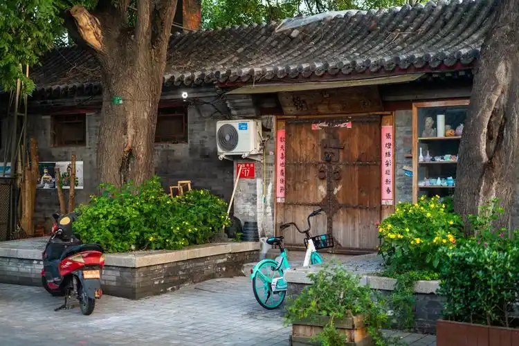 写美篇扫街·什刹海街区-20200821:昨天是走了后海河沿,北官房胡同,鸦