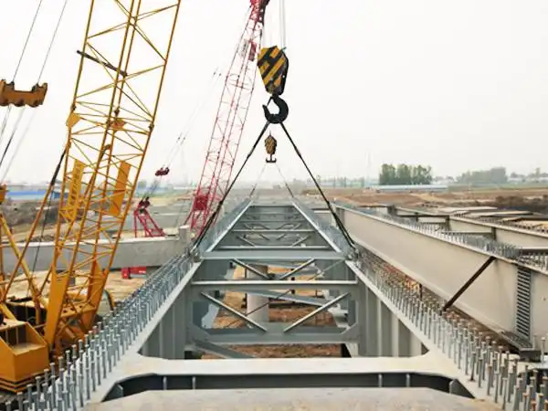 组合钢板梁 - 产品展示 - 邢台路桥千山桥梁构件有限责任公司