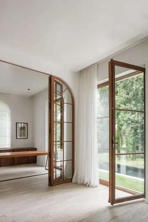 近几年,拱形门这个设计元素可以说是非常火爆,尤其在简约的装修风格中