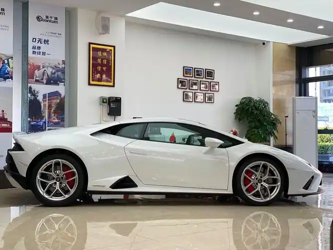兰博基尼huracan evo驾乘感受 现车多少钱