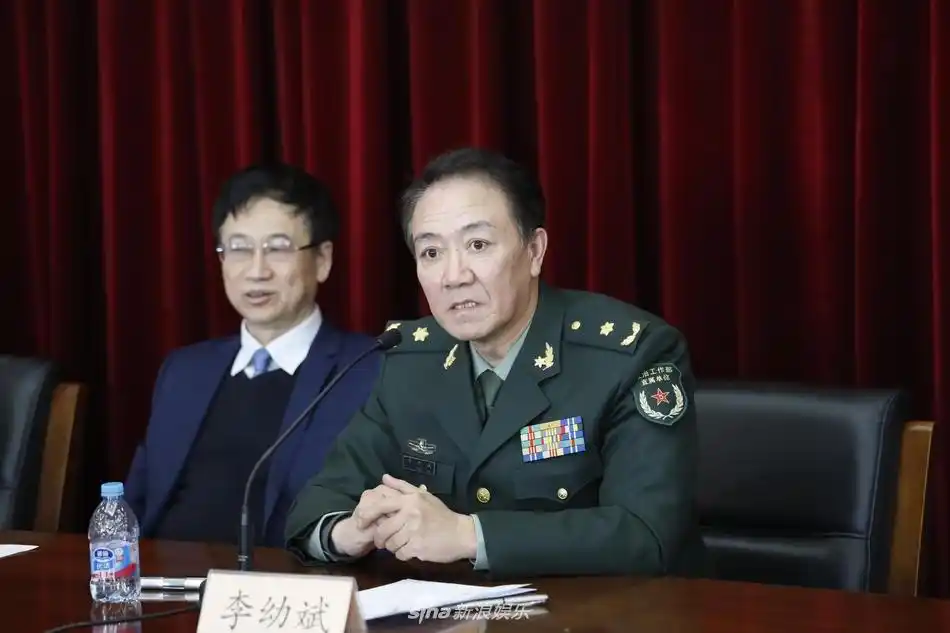 组图:李幼斌出演《中国企业家》 导演拒用劣迹艺人_高清图集_新浪网