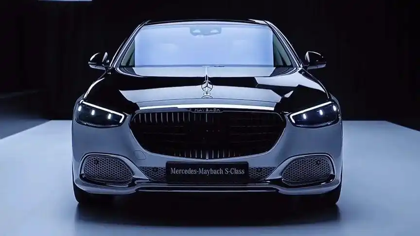 迈巴赫s900实车曝光 双色涂装5秒破百_团车网