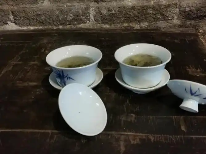 老成都的盖碗茶