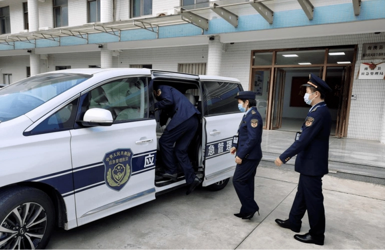 新形象 新作风 新作为——南澳县举行应急管理综合行政执法队伍统一