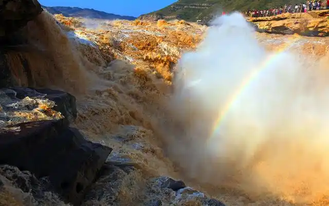 世界上最大的黄色瀑布,壶口瀑布,拥有"千里黄河一壶收"的气概